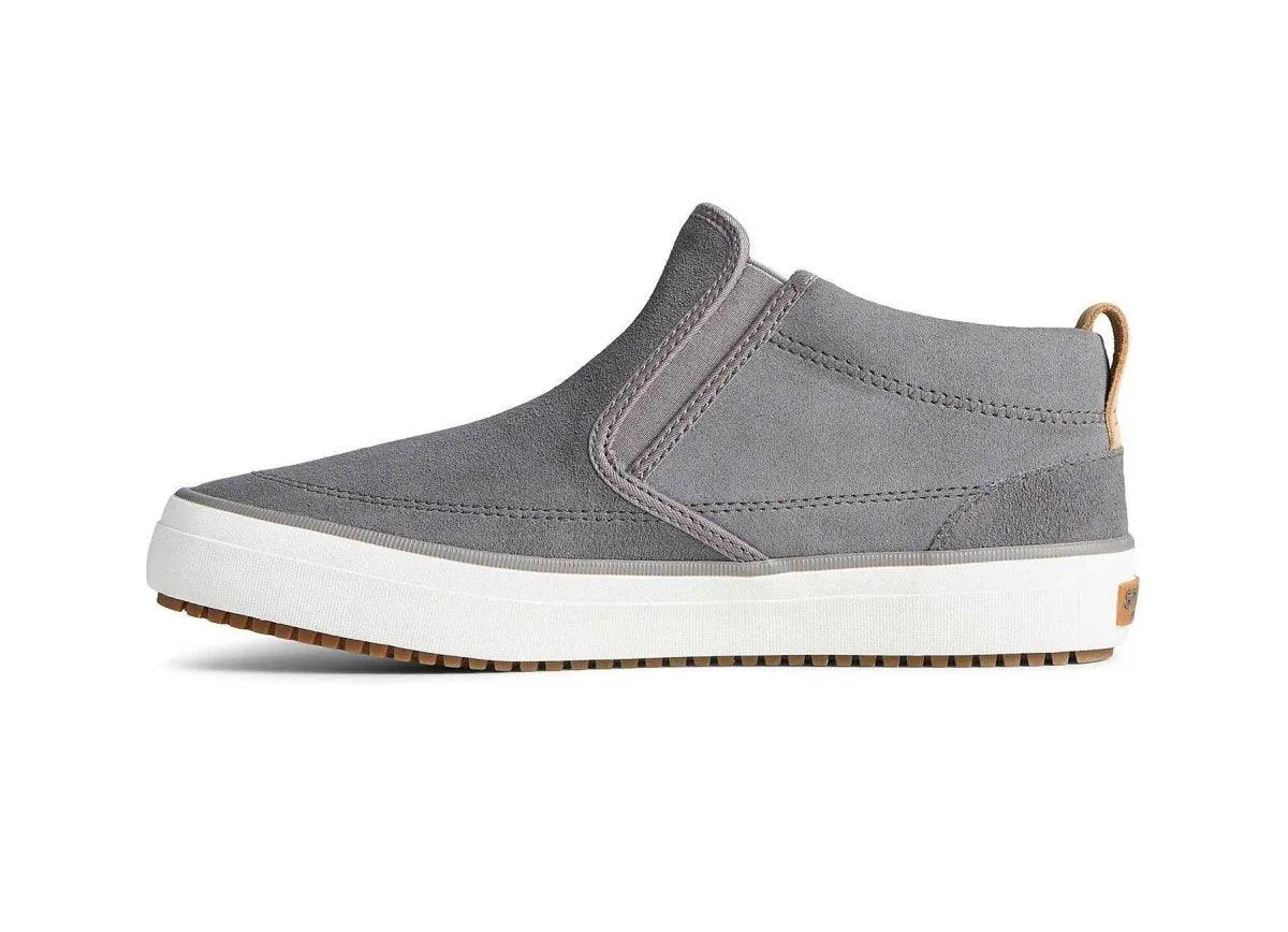 Women’s Crest Lug Suede Chukka FINALE SALE